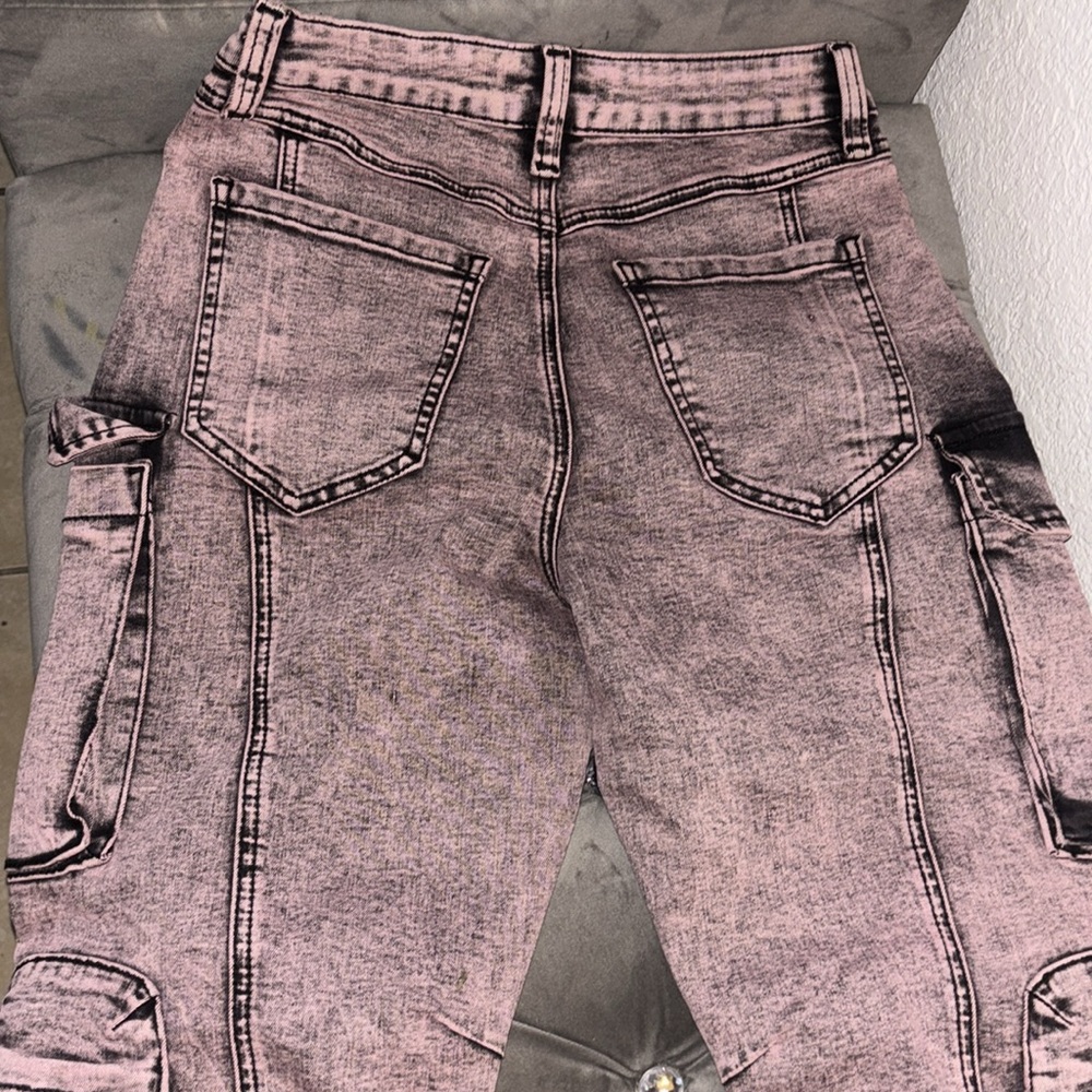 Fashionnova women’s distressed Pink Cargo Jeans - Picture 4 of 5
